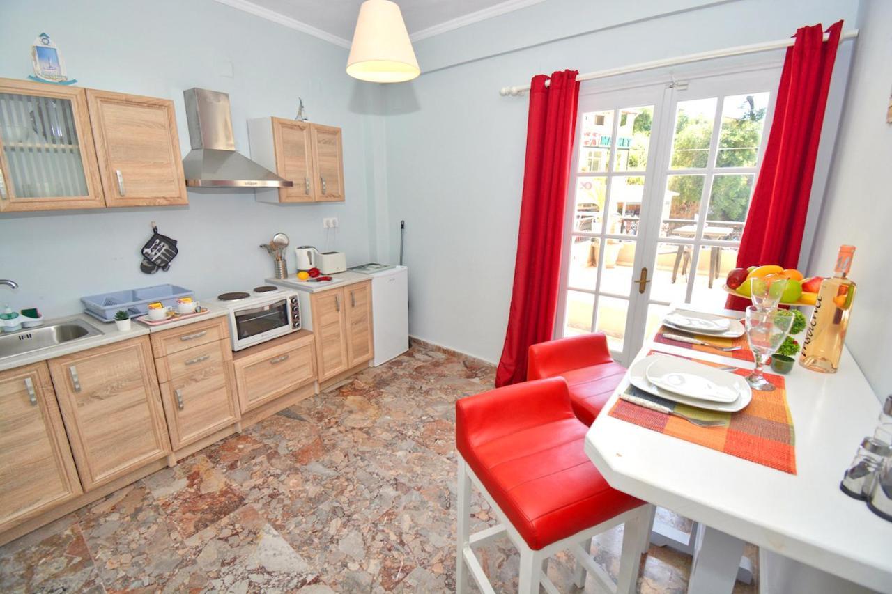 Mike'S Apartments Agios Gordios  Extérieur photo